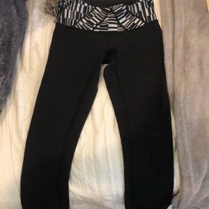 Lulu cropped leggings